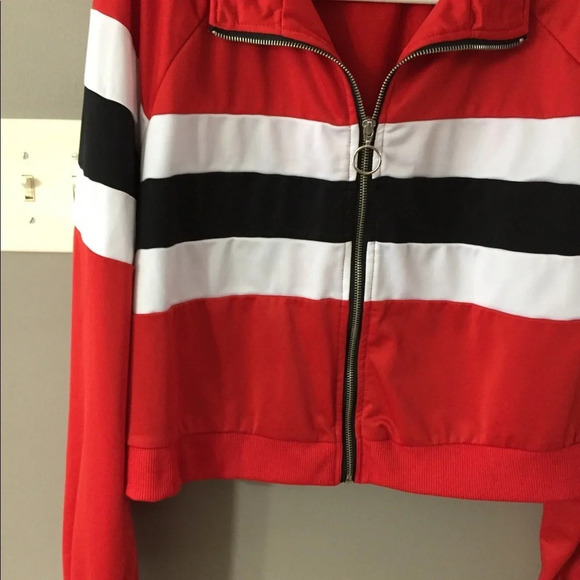 Red, Black & White Full Zip Jacket XL - Picture 3 of 10